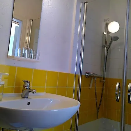 Stützpunkt Trebitz - Gästezimmer Am Europaradweg R1 Frühstückspension 3*